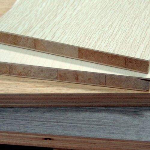 如何解決膠合板的強度低的問題？